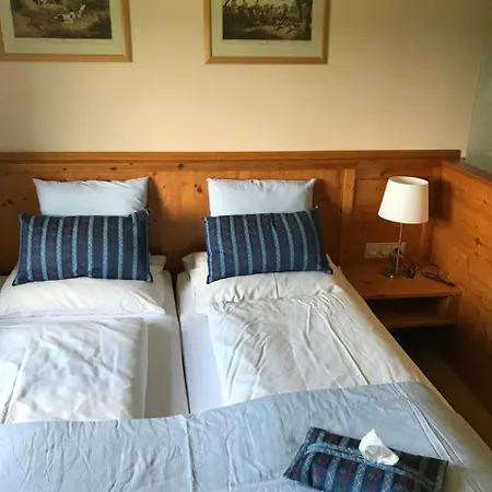 Kleebauer Biohof & Hotel 호텔