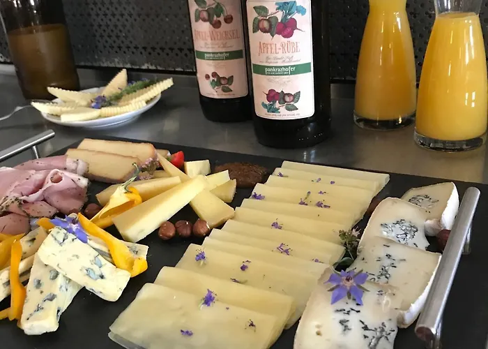 Kleebauer Biohof & Hotel Otel